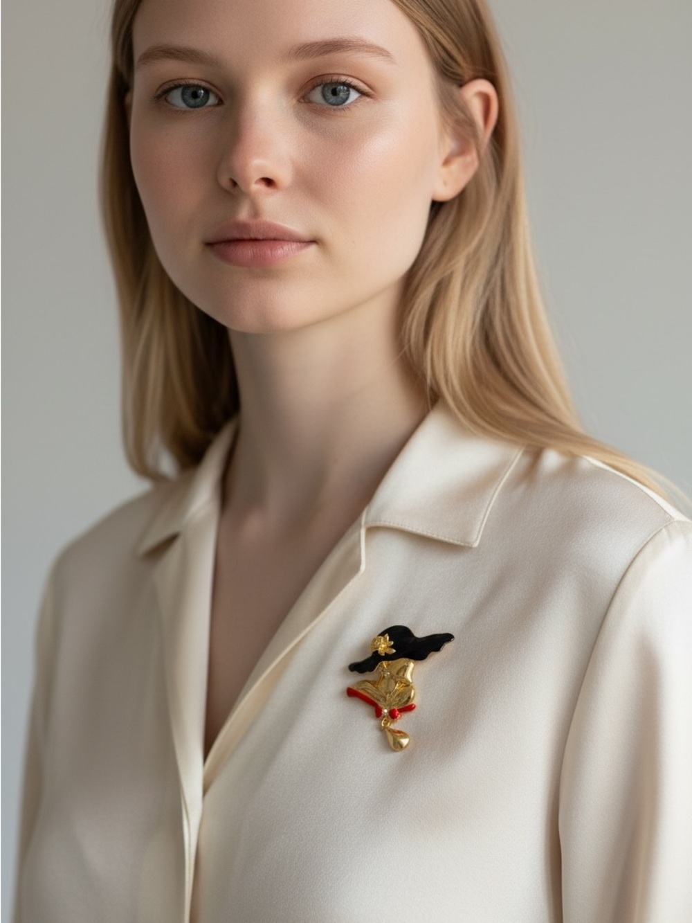 10/7 Elegant Gold and Black Floral Brooch - Women Jewelry